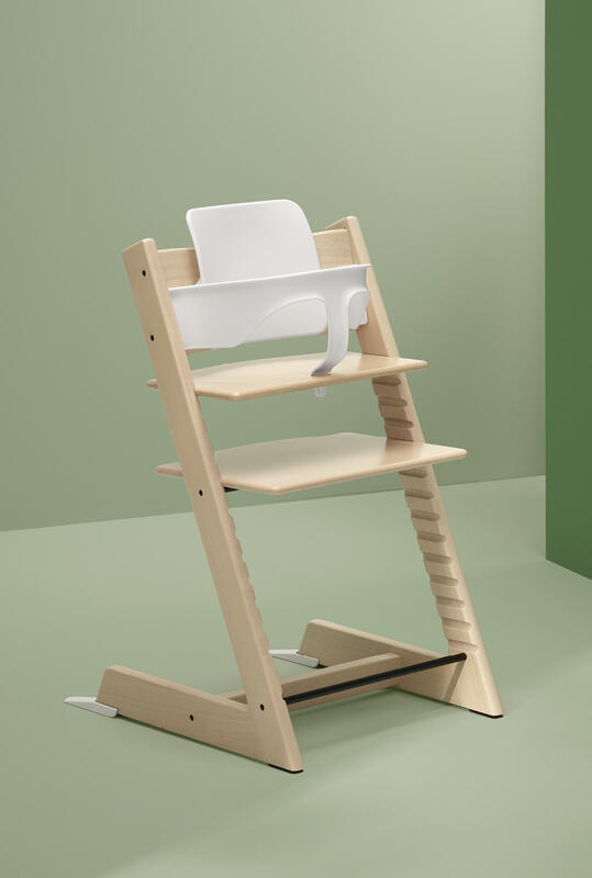 Стульчик для кормления деревянный stokke